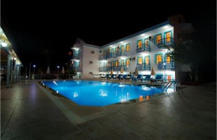 Mavi yaprak hotel